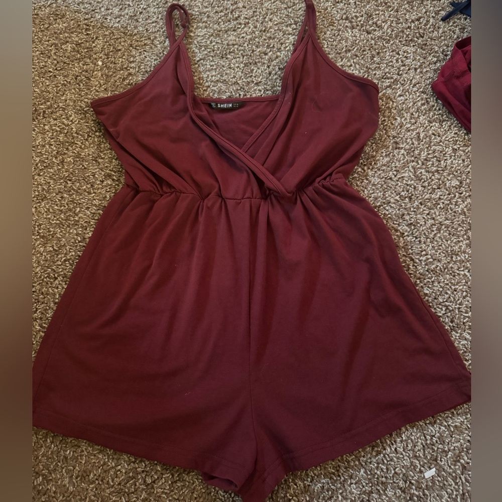 SHEIN Burgundy Sleeveless Romper